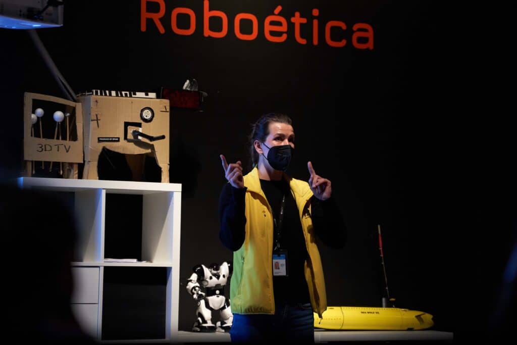 211205_roboetica_026-2-1024x683-1